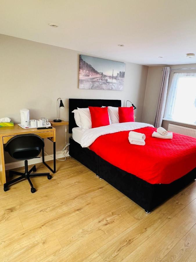 Indigo Suites Enfield Exteriör bild